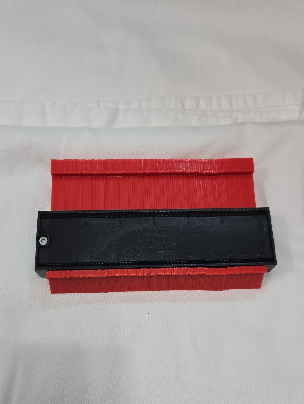 Contour Gauge Duplicator Tool - Red and Black